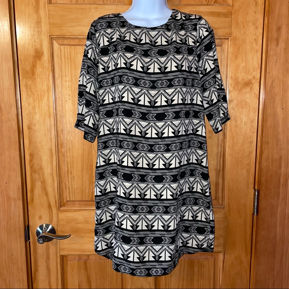 Gianni Bini Tan/Black Tribal Print Dress